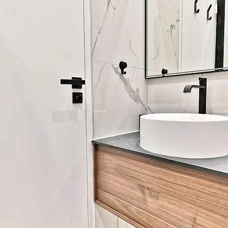 Daire Chic Au Centre Du Sentier - Ii *